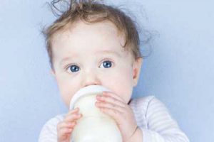 روش‌های صحیح شیردهی به نوزاد